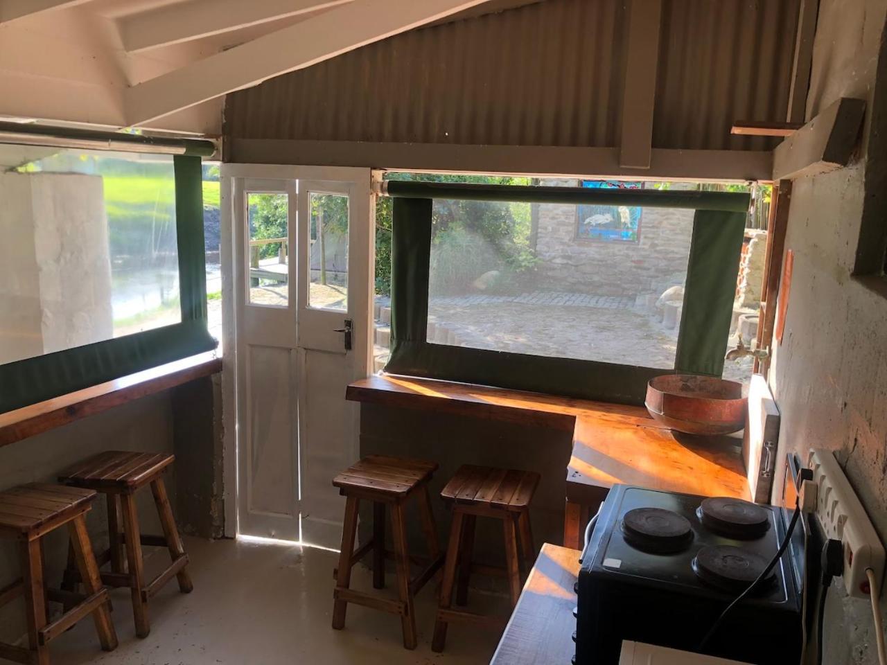 The Riverdeck Accommodation And Backpackers Knysna Zimmer foto